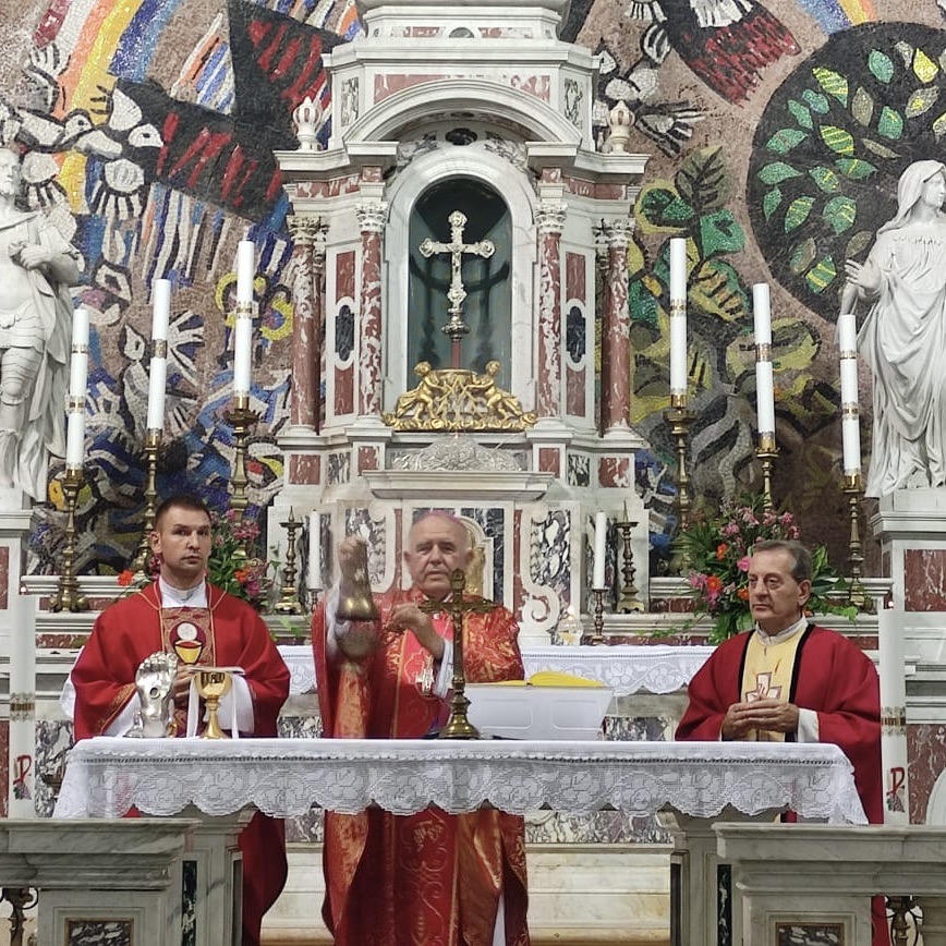 Vanjska proslava blagdana sv. Eustahija u Dobroti i obljetnica blagoslova crkve